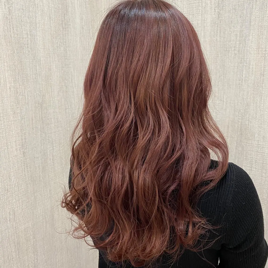 セミロング カラー カット ヘアカラー トリートメント 🫧透け感⋆艶髪💎 山口アヤカのヘアスタイル