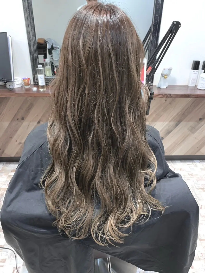 ロング カラー 神野 洸都のヘアスタイル