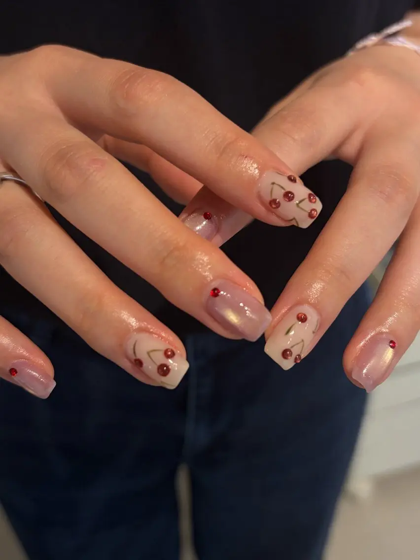 ネイル ハンドネイル yomu nail yuumiのネイルデザイン