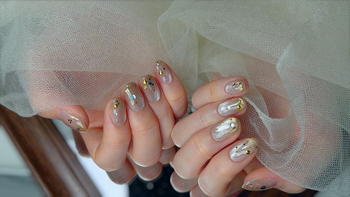 ネイル ハンドネイル YUMI ニュアンスnailsのネイルデザイン