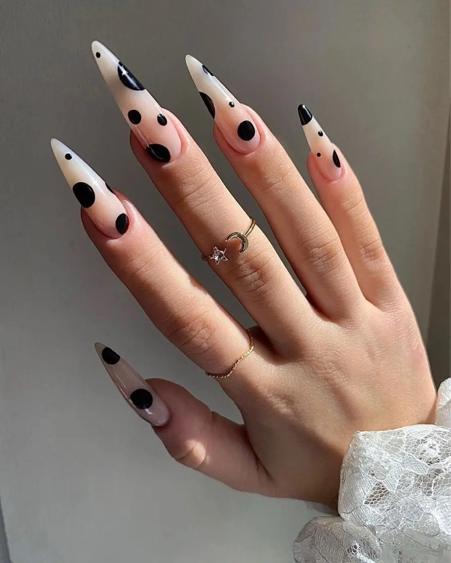 ネイル フレンチネイル ジェルネイル 韓国ネイル マグネットネイル 持ち込み ハンドネイル Royal nail_Mimiのネイルデザイン
