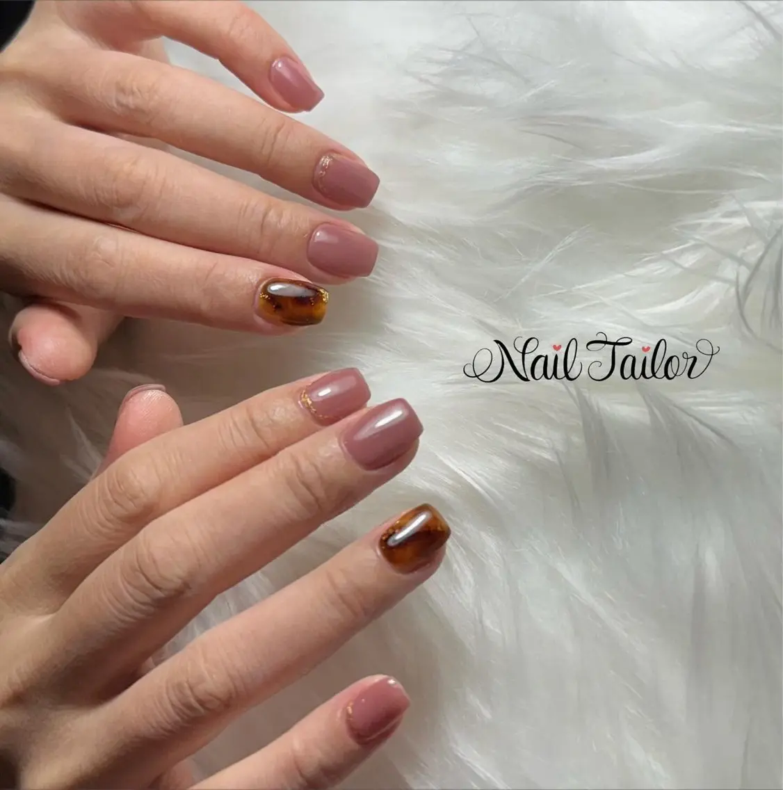 ネイル べっ甲ネイル ブラウン ワンカラーネイル ショートネイル スクエアネイル ハンドネイル NailTailor ネイルテイラーのネイルデザイン