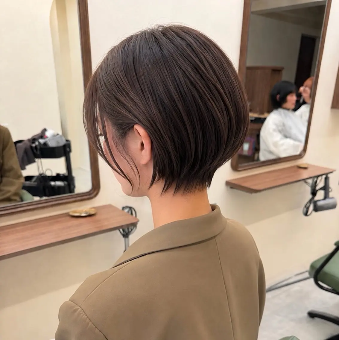 🔶レディースショート、ショートボブカット➕ワンカラー➕4stepトリートメントの写真