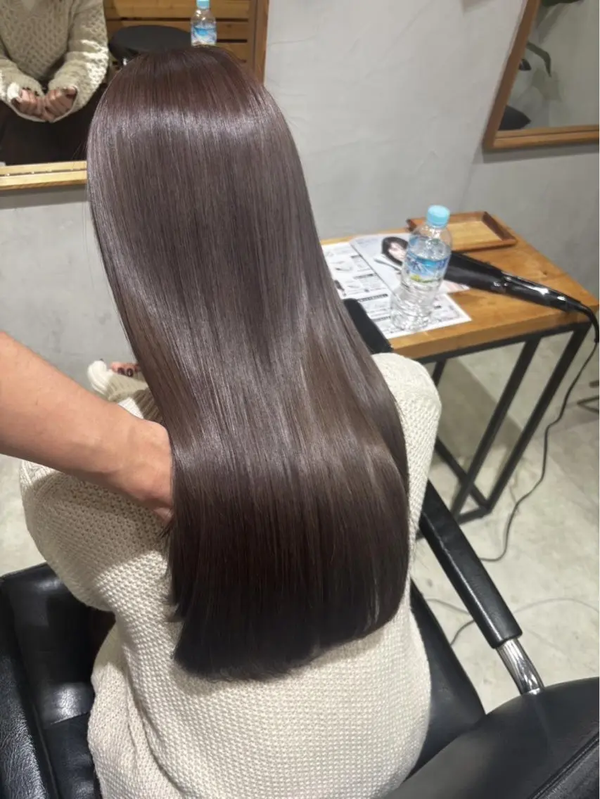 ロング カラー パーマ ヘアアレンジ ショートボブ ブリーチ ケアブリーチ ダブルカラー ハイライトカラー カット ヘアカラー 縮毛矯正 トリートメント misa🫧ナチュラ ル縮毛矯正/髪質改善のヘアスタイル