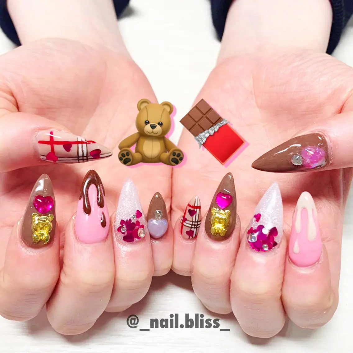 ネイル バレンタイン ハンドネイル NAIL BLISSのネイルデザイン