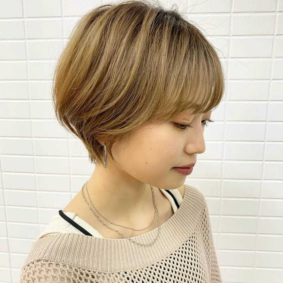 ショート アッシュ ボブ 髪質改善 レイヤーカット ショートヘア カット ヘアカラー ショート〜ミディアム 喜多司のヘアスタイル