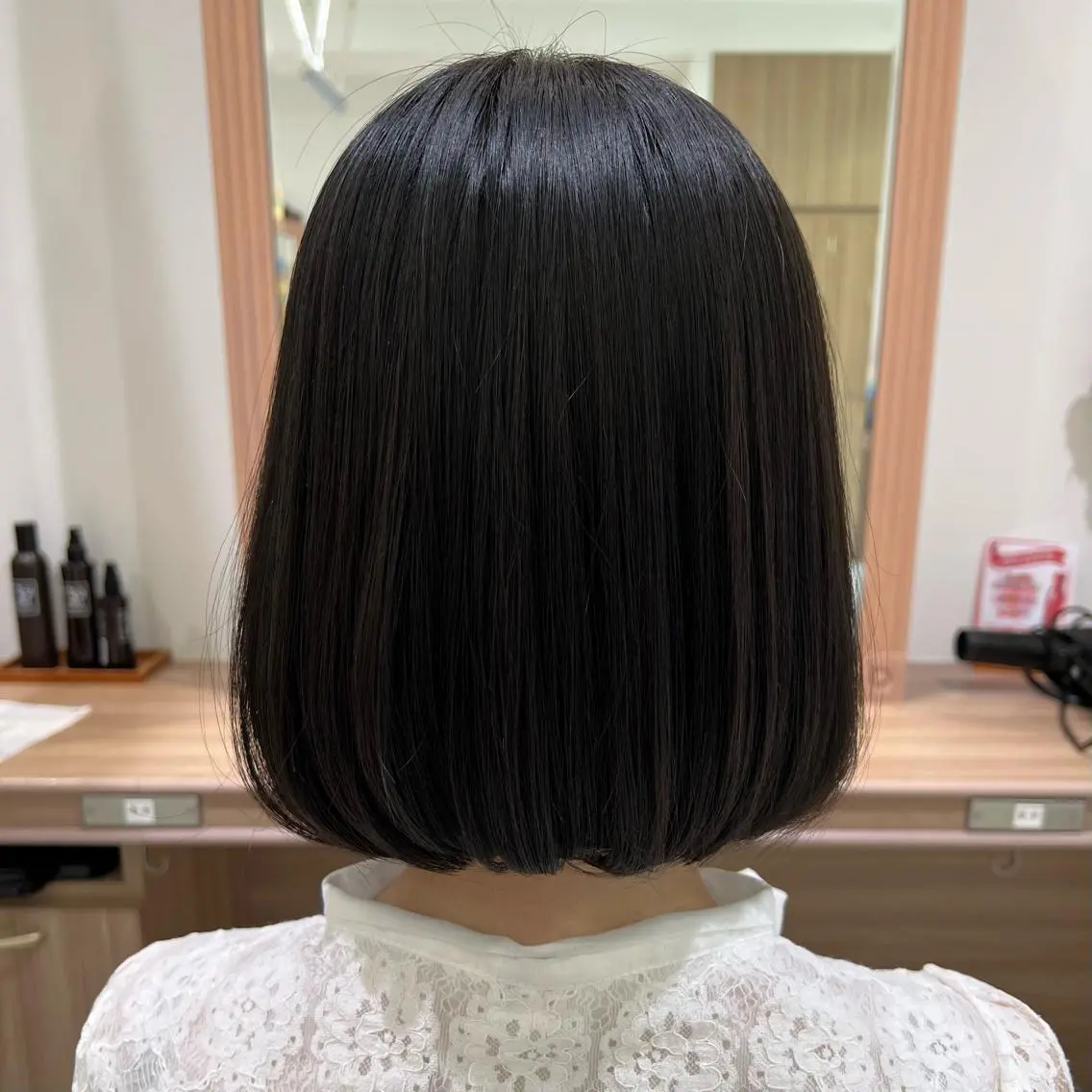 ミディアム ボブ レイヤーカット// メイのヘアスタイル