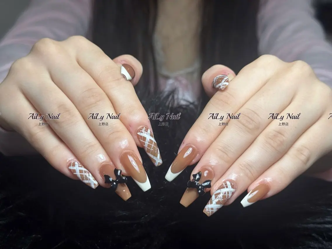 ネイル アートネイル ジェルネイル マグネットネイル ニュアンスネイル シンプルネイル ハンドネイル AiLy Nail 上野店のネイルデザイン