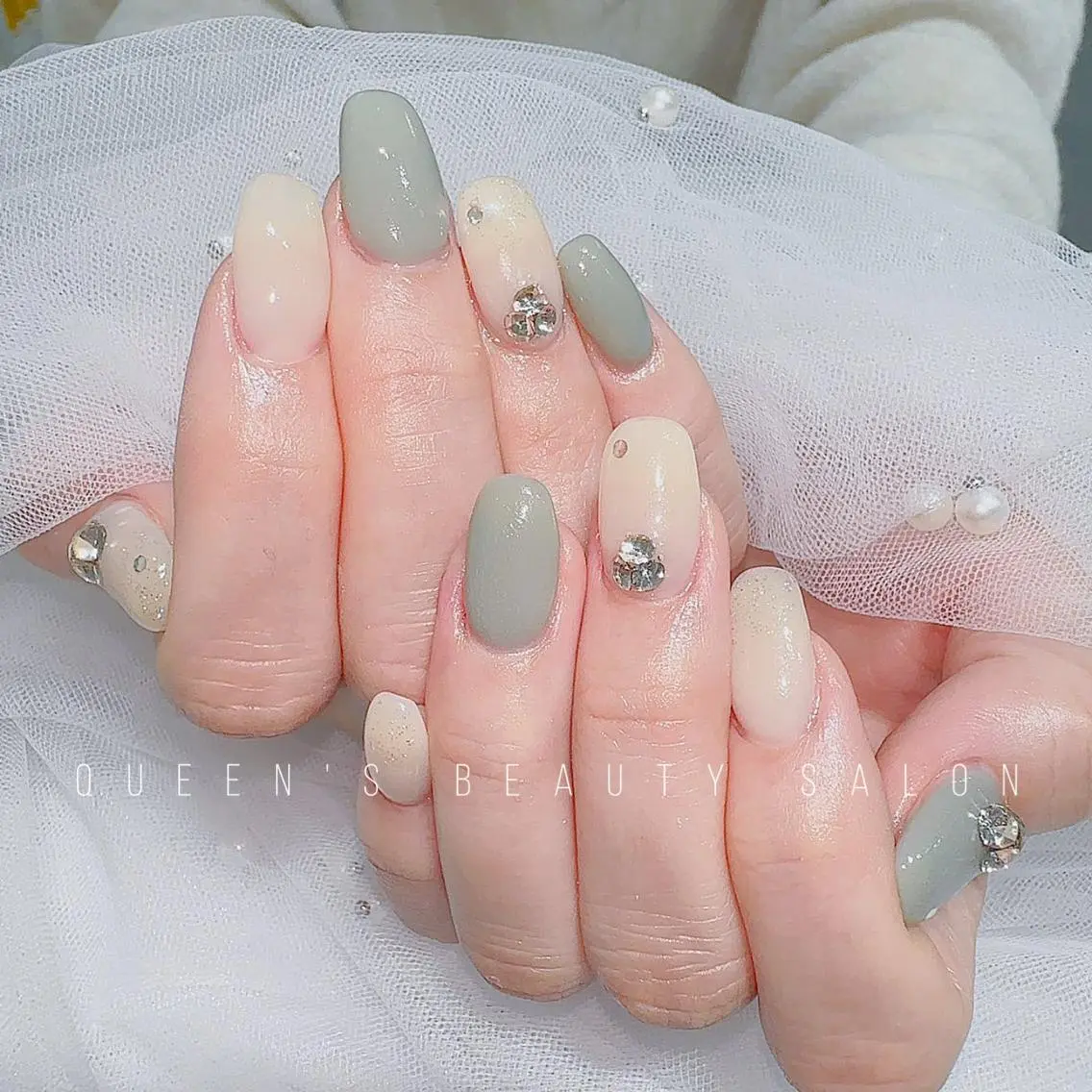 ネイル ハンドネイル Queens マオのネイルデザイン