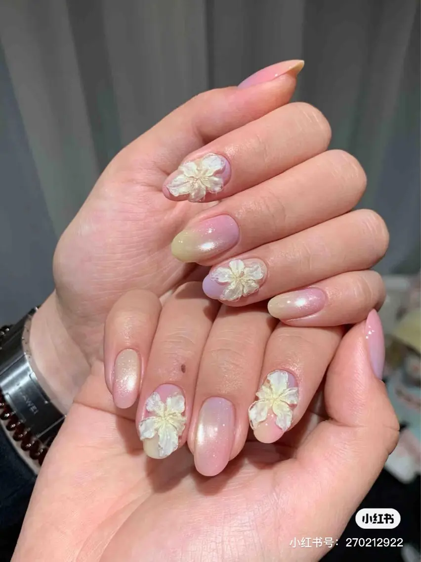 ネイル ハンドネイル Luna Gladeのネイルデザイン