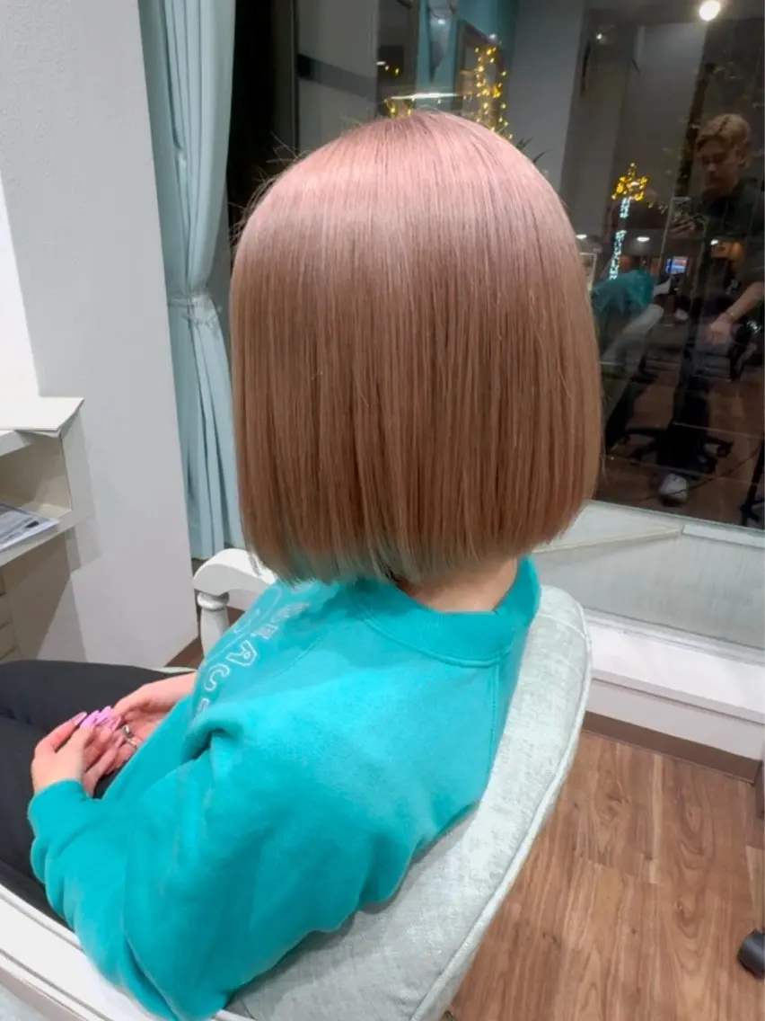 ショート カラー ベージュカラー ピンクカラー ピンクベージュ ヘアカラー トリートメント ハイトーン/ブリーチ /ボブ特化/SOMAのヘアスタイル