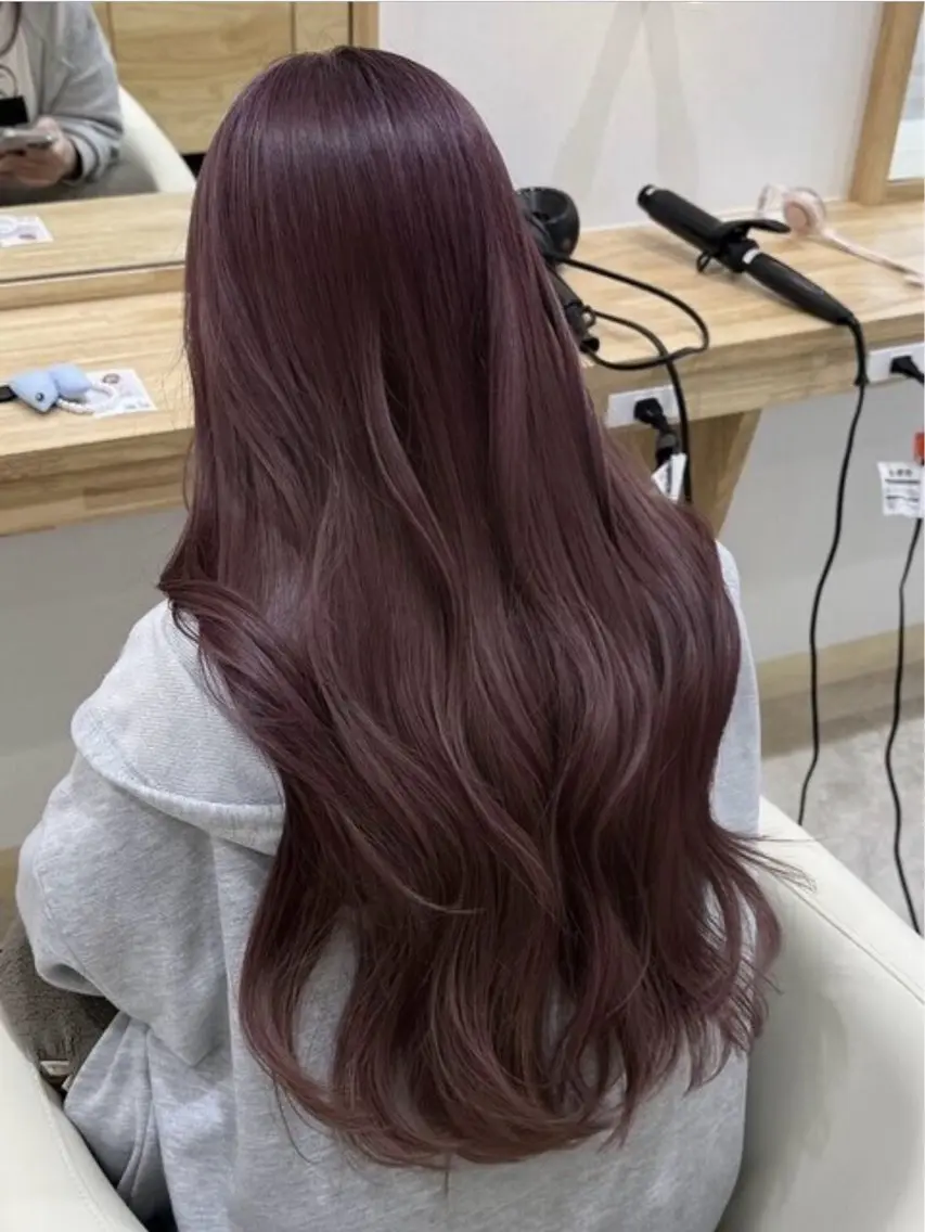 ロング カラー カシス カット ヘアカラー 淡い暖色カラー🩰 girly ♡ ノアのヘアスタイル