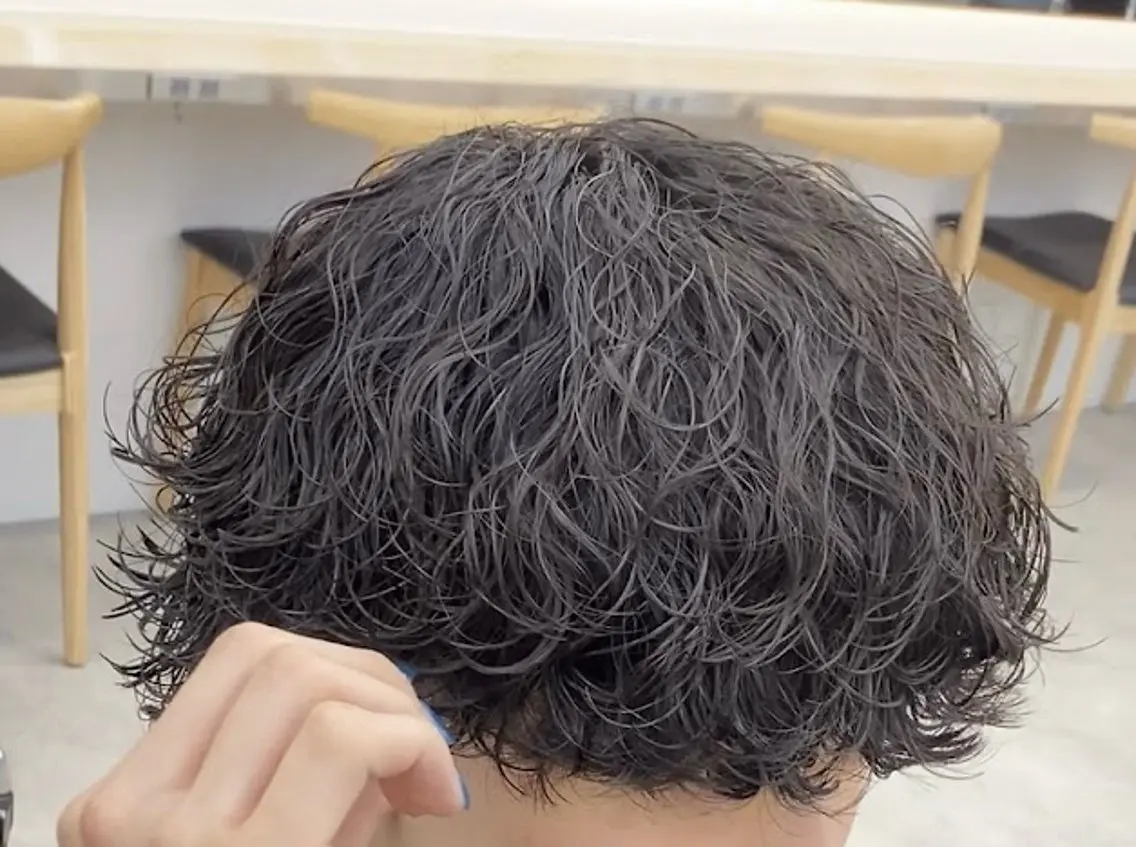 パーマ メンズ カット パーマ fifth park 六反穂 龍介のヘアスタイル