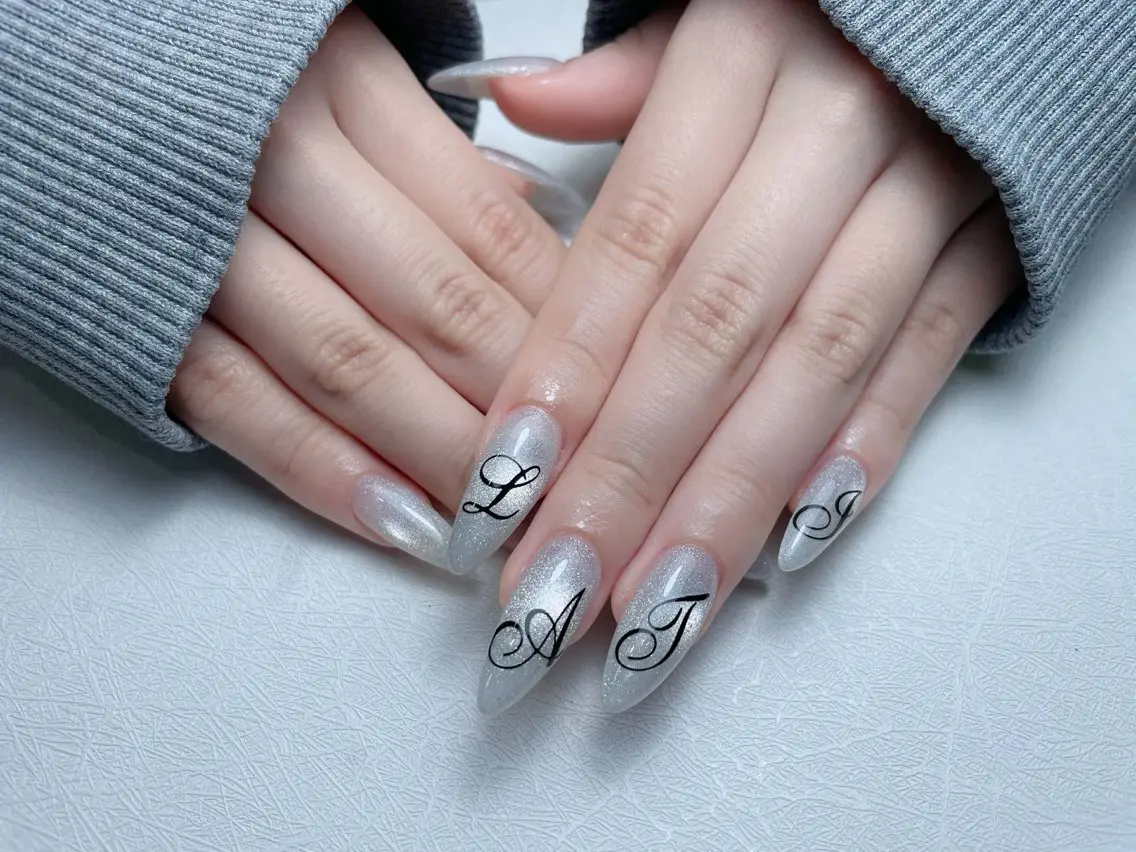 ネイル アートネイル オーロラネイル ブラウン クリアネイル ガーリー ハンドネイル 中野駅から2分 MEO NAILのネイルデザイン