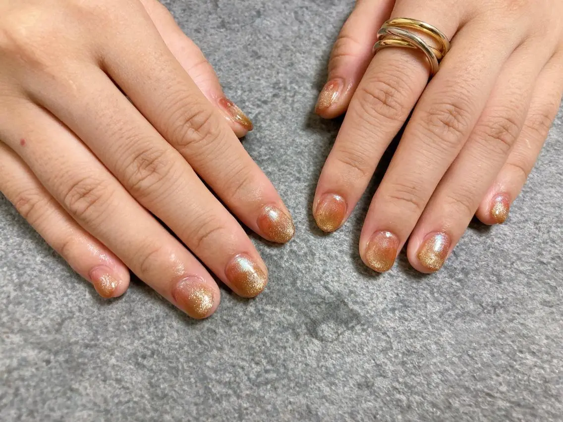 ネイル グラデーション マグネットネイル ハンドネイル mogunail &blowのネイルデザイン