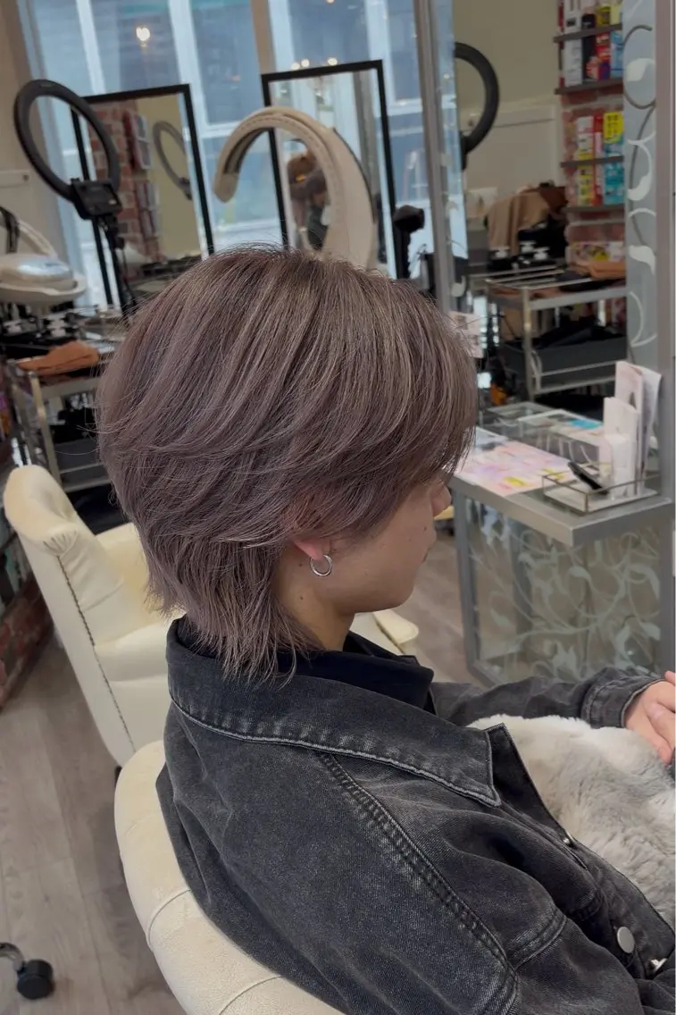 カラー メンズ センターパート グレージュ シルバー シルバーグレージュ カット ヘアカラー トリートメント ✨似合わせ特化美容師 WILL上村 拳吾のヘアスタイル