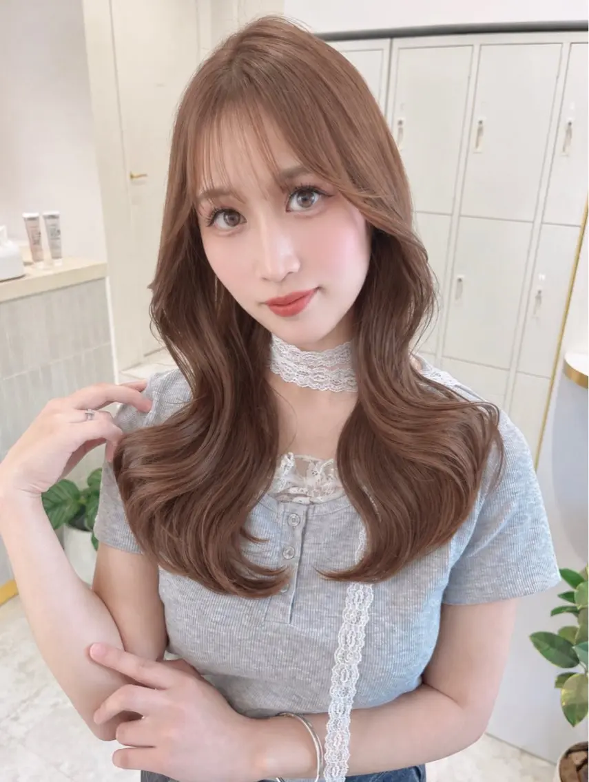 ロング カラー ヘアアレンジ くびれヘア 韓国風ヘア レイヤーカット ヘアカラー °ʚnanakaɞ° 🩵etoile🪽のヘアスタイル