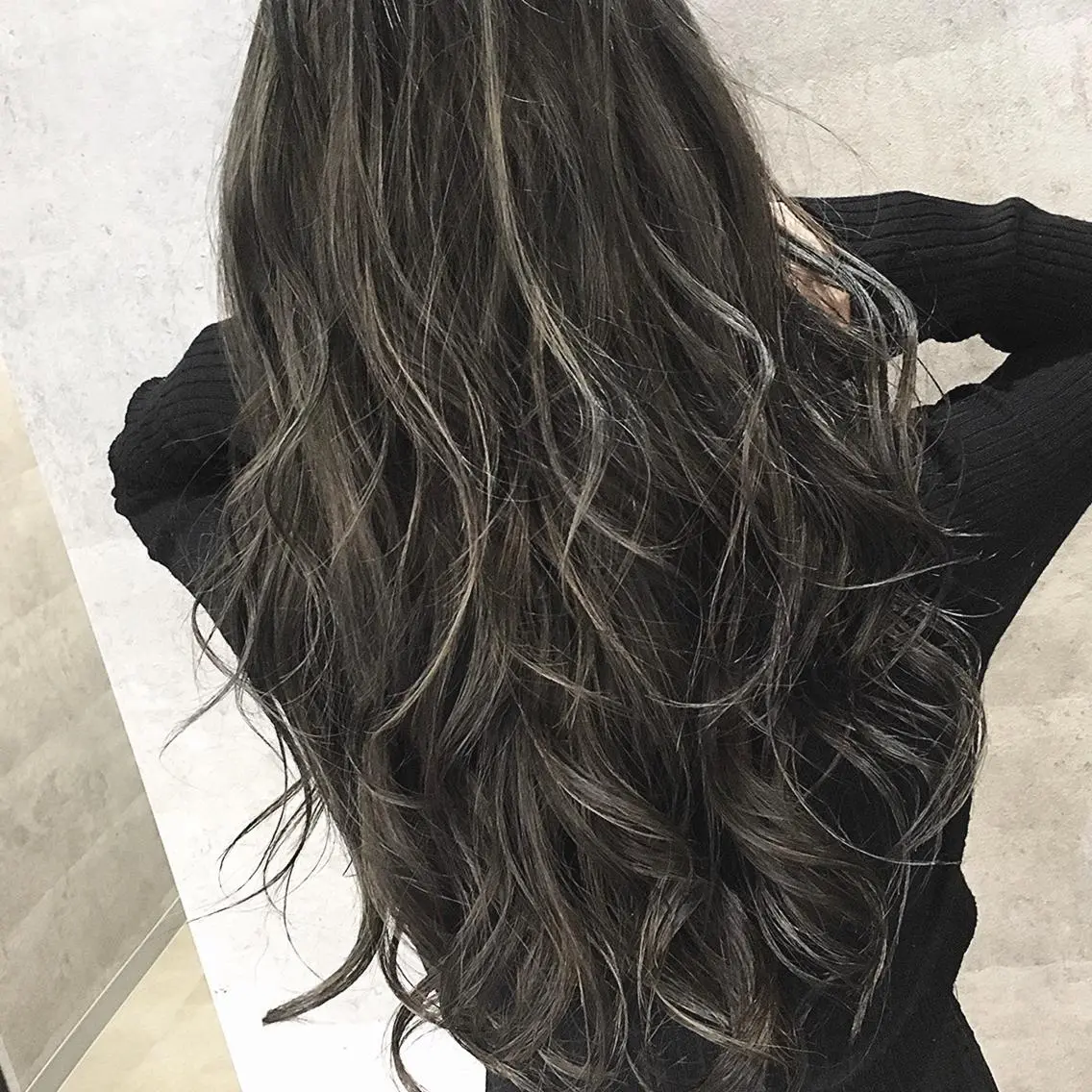 ロング カラー ハイライトカラー ハイライト ✨MiL✨ ✨心斎橋✨のヘアスタイル