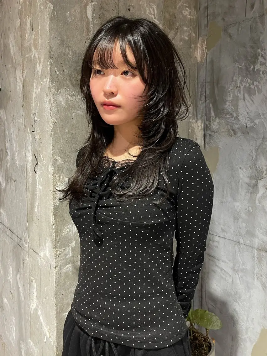 ロング カラー ハッシュカット カット ヘアカラー トリートメント 阪倉 美玲のヘアスタイル