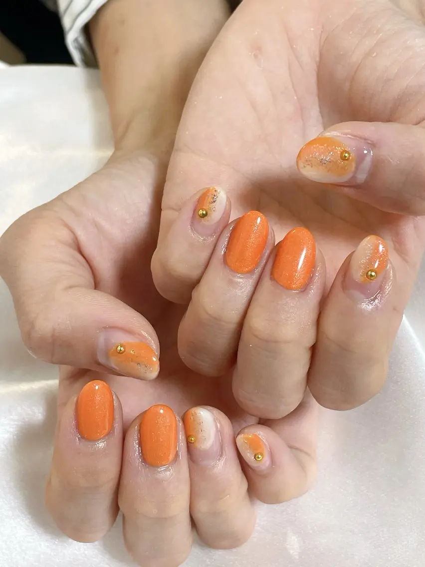 ネイル オーロラネイル フットネイル フレンチネイル ジェルネイル マグネットネイル ハンドネイル mogunail &blowのネイルデザイン
