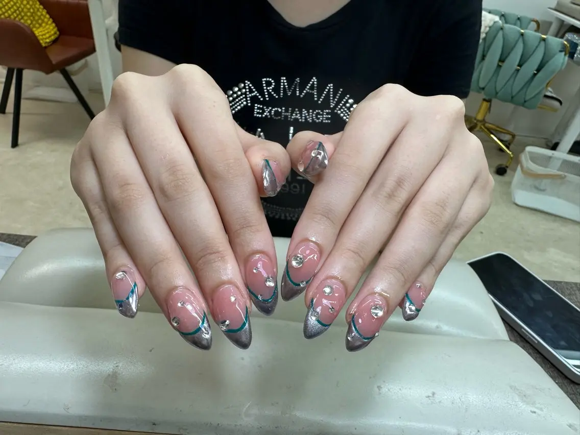 ネイル THAO EMI NAILSのネイルデザイン