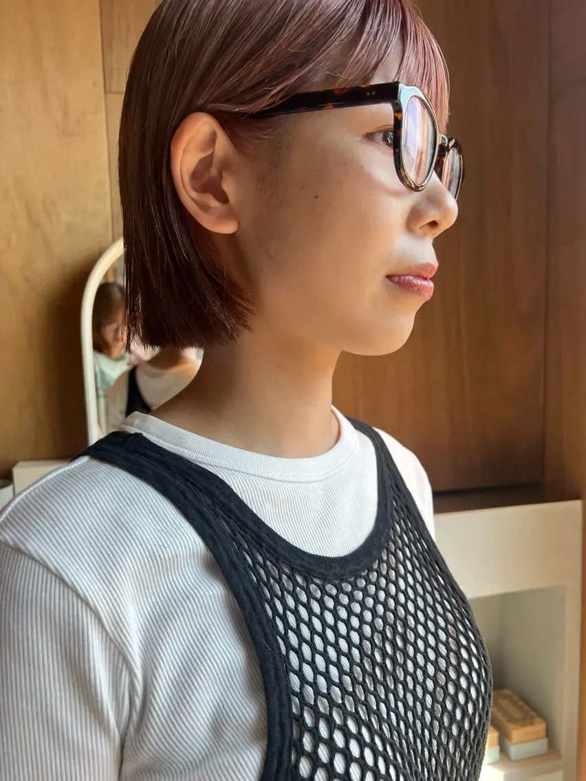 ショート カラー ベージュカラー ブリーチ ラベンダーカラー ラベンダーピンク ピンクカラー cocoro /レイヤーカットのヘアスタイル
