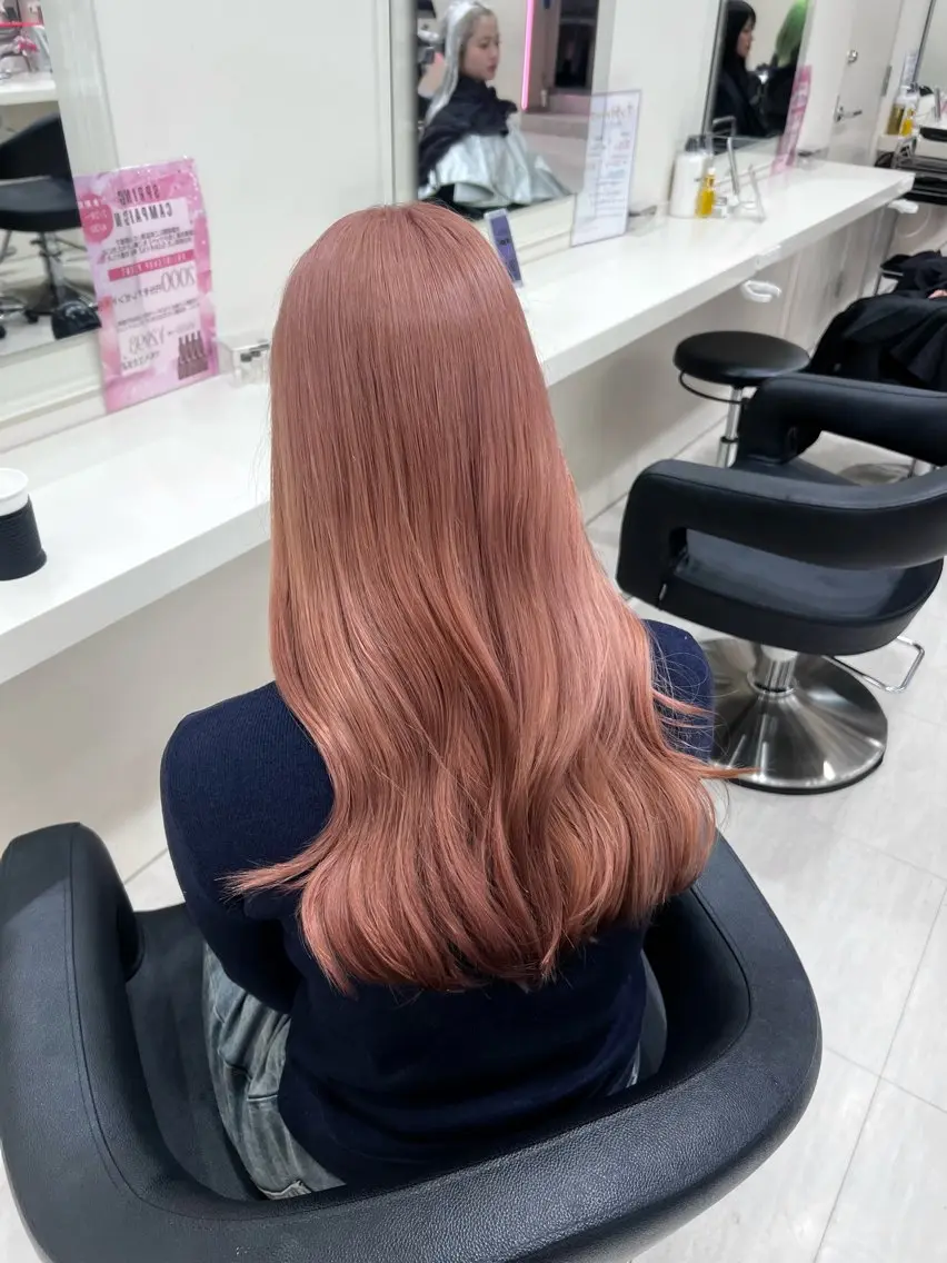 ロング カラー ヘアアレンジ ヘアカラー 韓国レイヤー&ピンク 艶髪🩶maikoのヘアスタイル