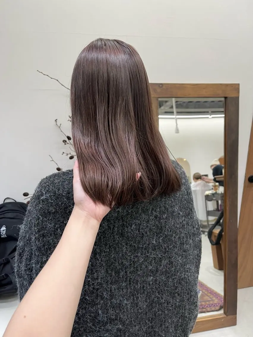 ミディアム カラー ヘアアレンジ ブリーチ ブラウンカラー ダブルカラー ラベンダーカラー ブリーチなしカラー カット ヘアカラー トリートメント ena/ブリーチなし 透明感・レイヤー🎀のヘアスタイル