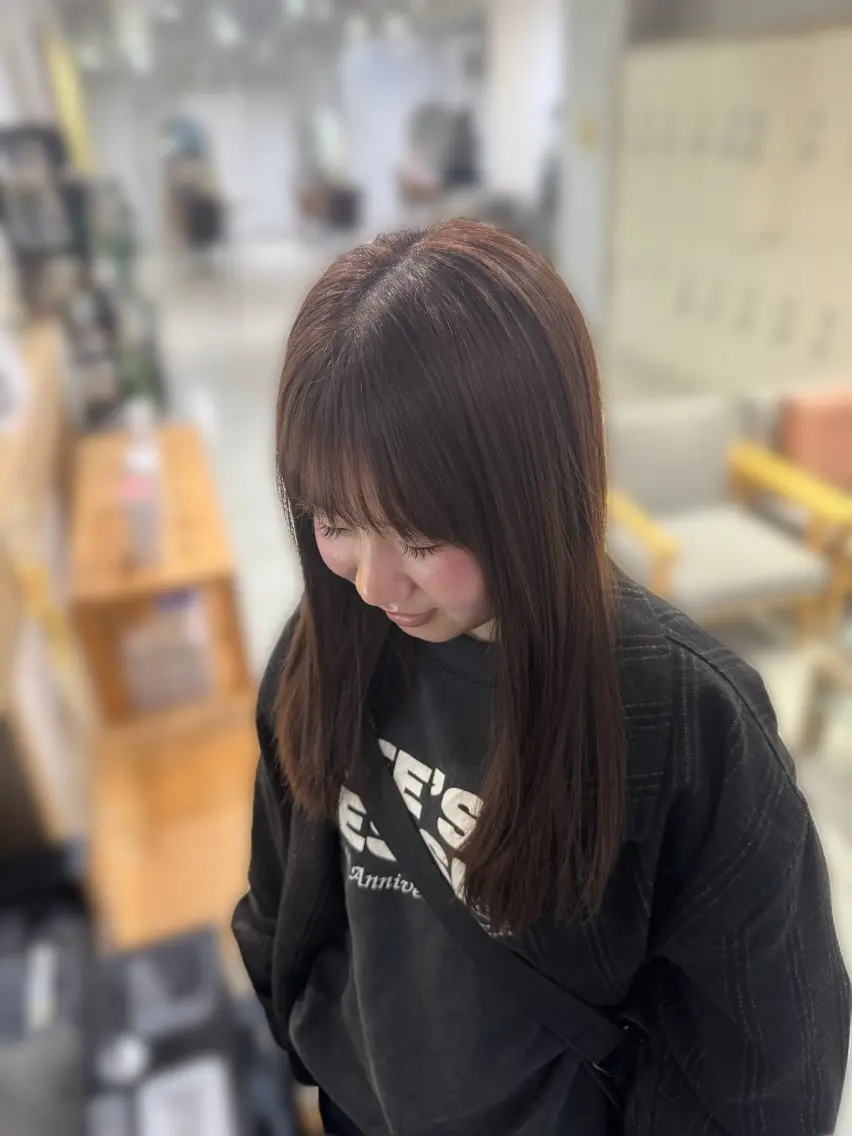 ロング カラー ブラウンカラー マロンブラウン カット ヘアカラー 藤田 紋芽 Jr.stylistのヘアスタイル