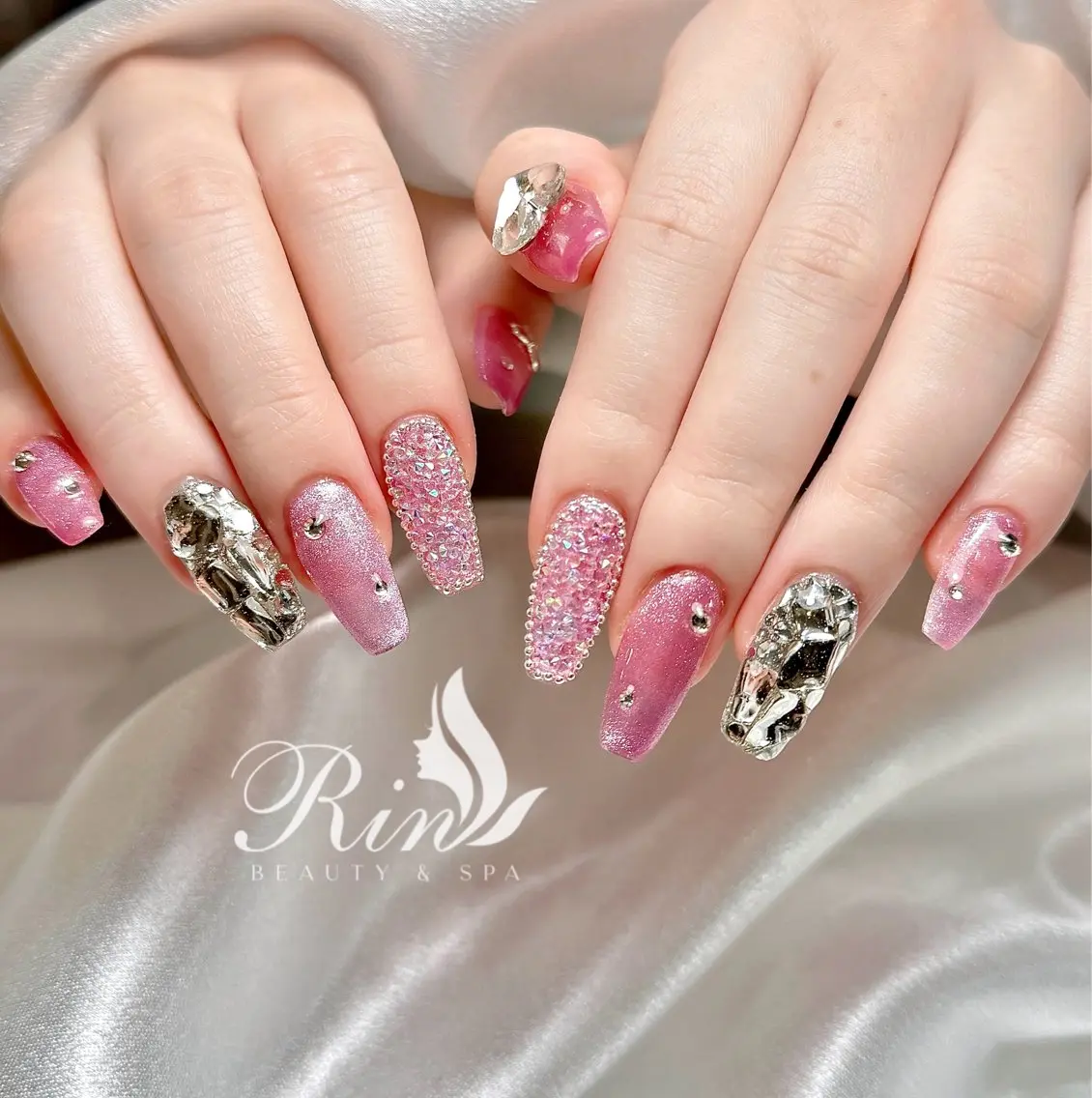 ネイル アートネイル フレンチネイル ジェルネイル 韓国ネイル ミラーネイル Rin Nail 新大久保店のネイルデザイン