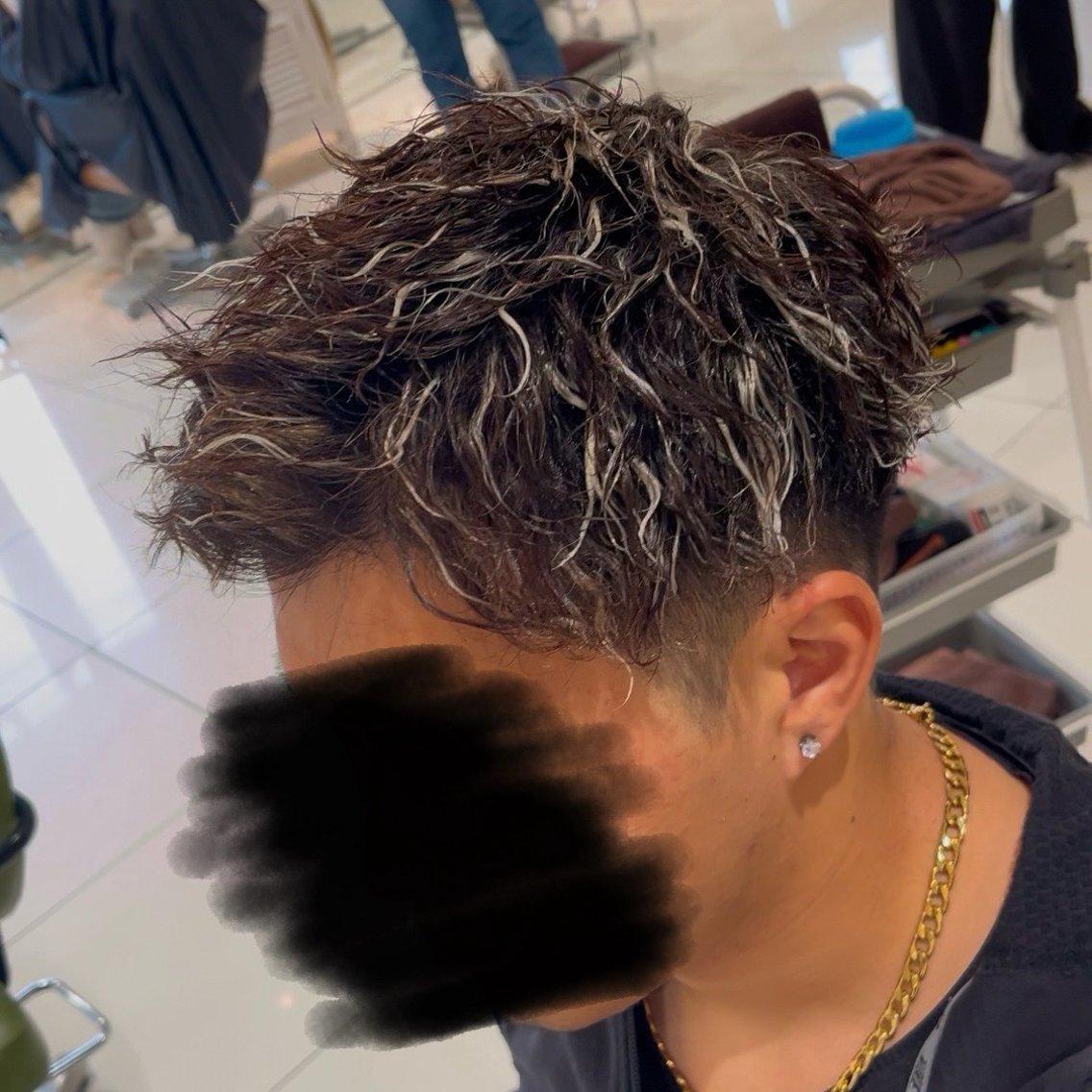 カラー パーマ メンズ メンズメッシュ メッシュ 三条メンズパーマ⚽️ 髙井 陽のヘアスタイル