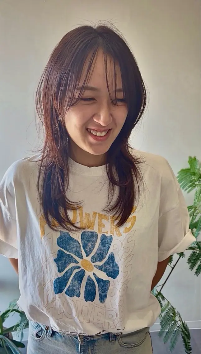 ロング カラー ハッシュカット 濱口 真優のヘアスタイル