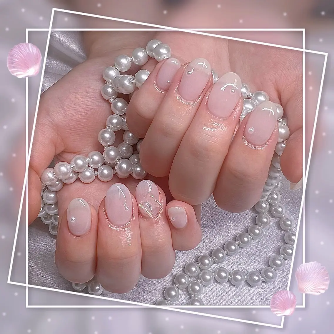 ネイル フレンチネイル グラデーション キラキラネイル 韓国ネイル マグネットネイル ハンドネイル Chill Nailsalonのネイルデザイン