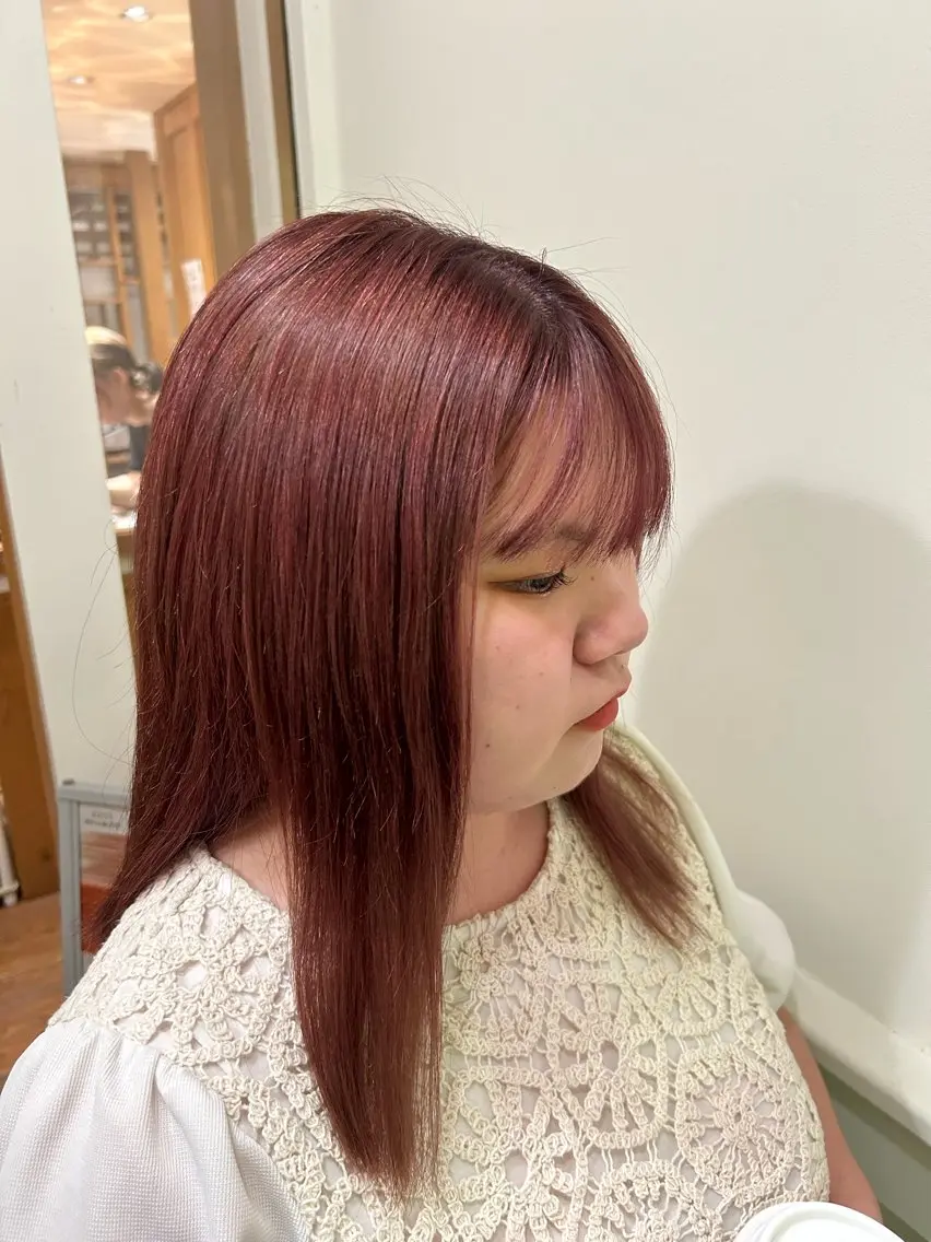 セミロング カラー 三輪 南月のヘアスタイル