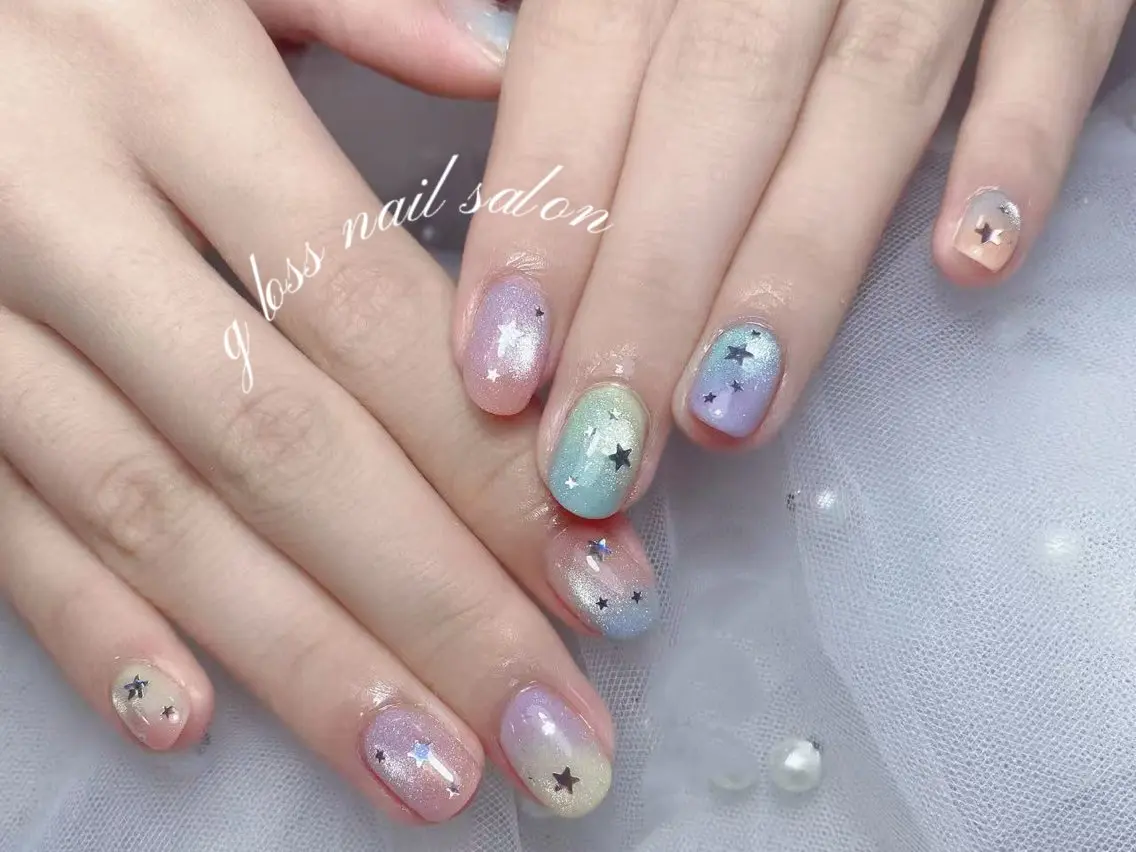 ネイル りこ🫧 gloss nailのネイルデザイン