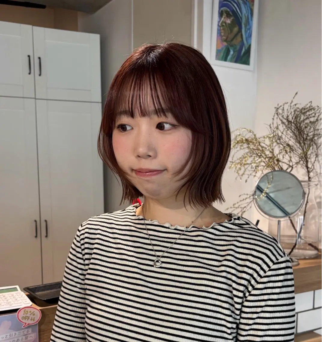 ショート ピンクブラウン くびれヘア レイヤーカット カット ヘアカラー ボブ/透明感カラー/ あかねのヘアスタイル