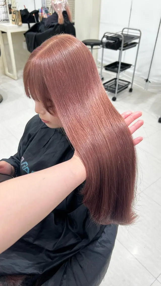 ロング カラー ヘアアレンジ ヘアカラー 韓国レイヤー&ピンク 艶髪🩶maikoのヘアスタイル