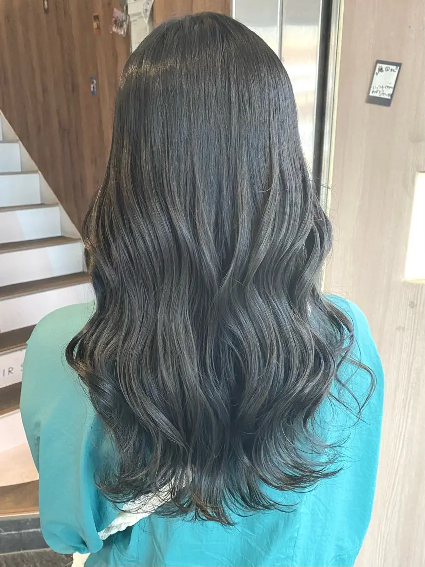 セミロング カット ヘアカラー トリートメント 村上 ゆういのヘアスタイル