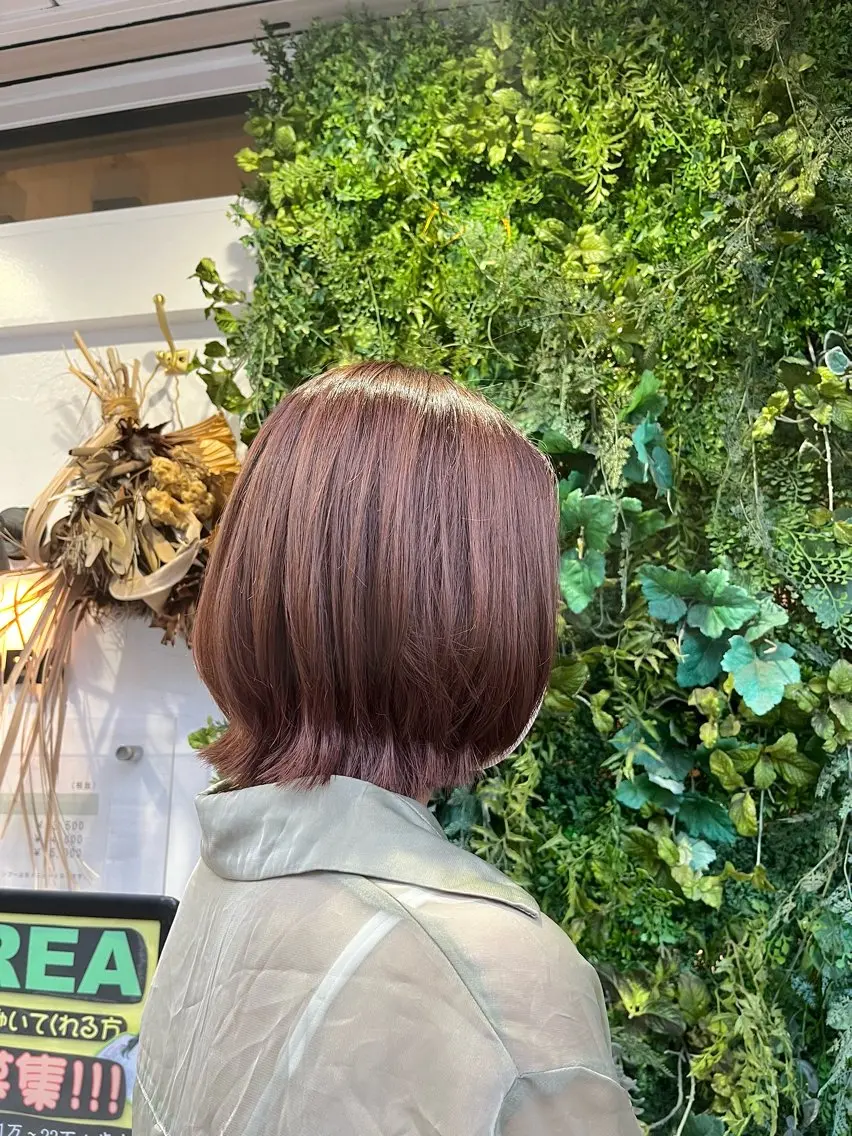 ショート カット 切りっぱなしボブ/ 艶カラー/綾莉のヘアスタイル
