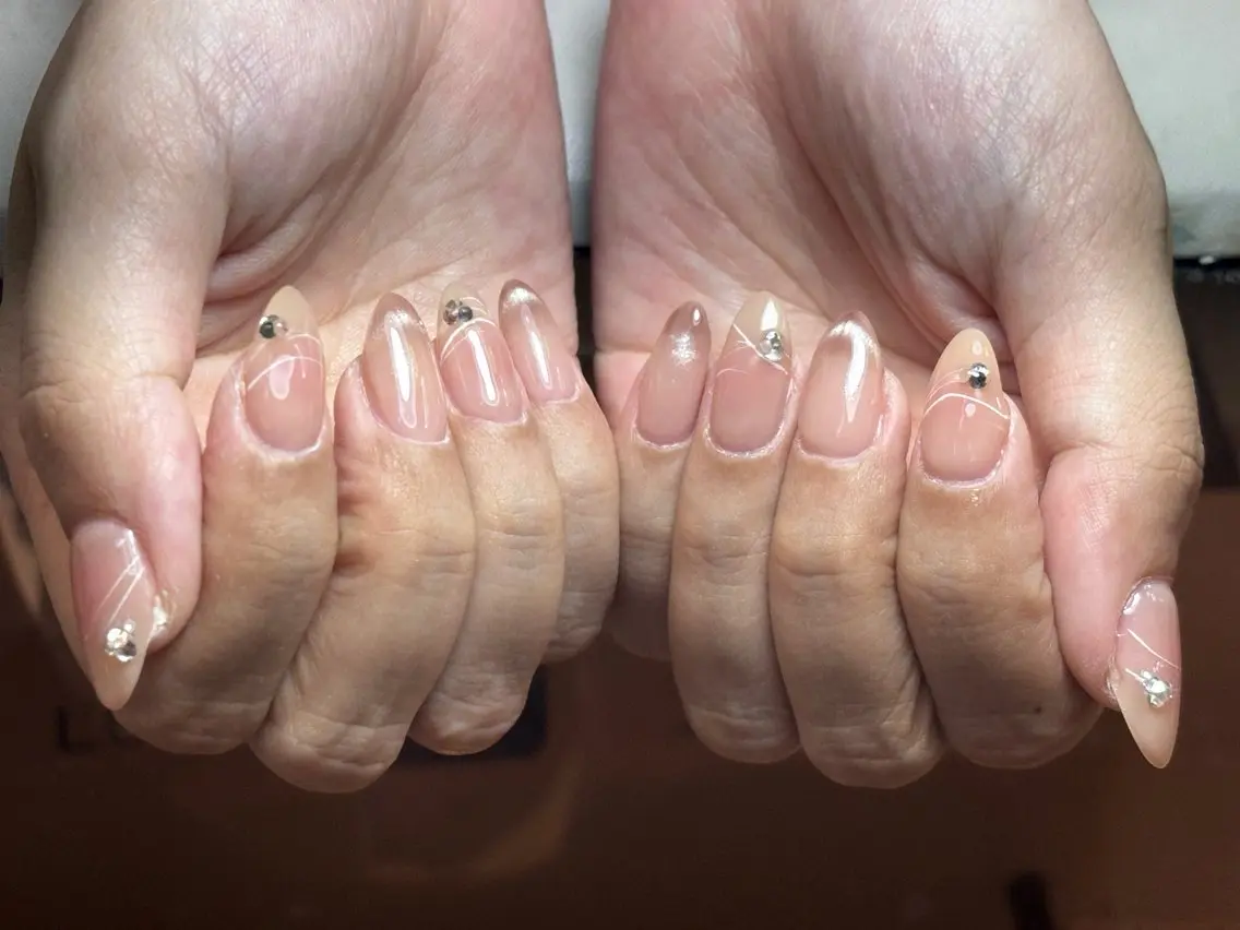 ネイル アートネイル オーロラネイル チークネイル 長さ出し フレンチネイル ハンドネイル Yumi Nail Seiのネイルデザイン