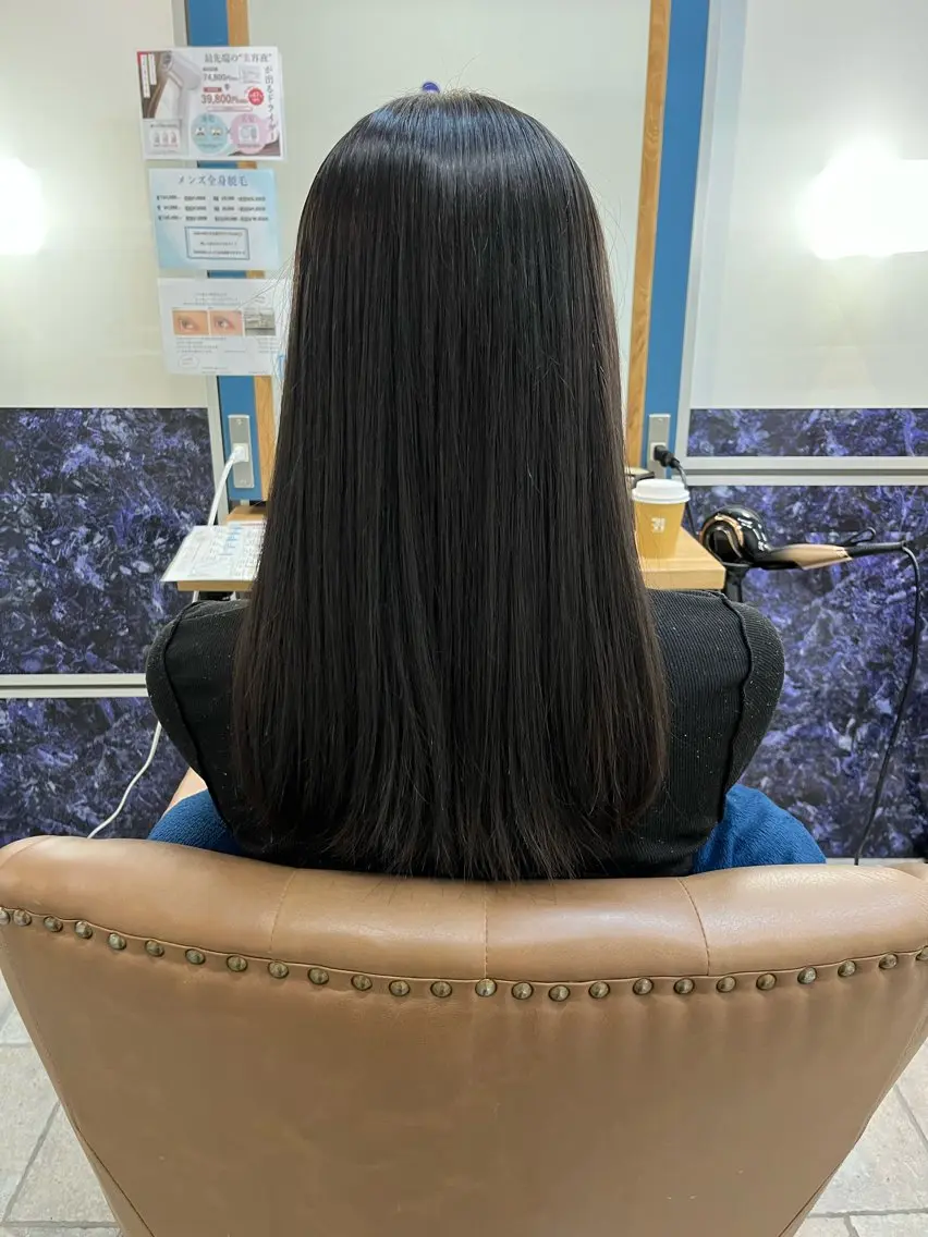ロング カラー/アイリスト 麻優のヘアスタイル