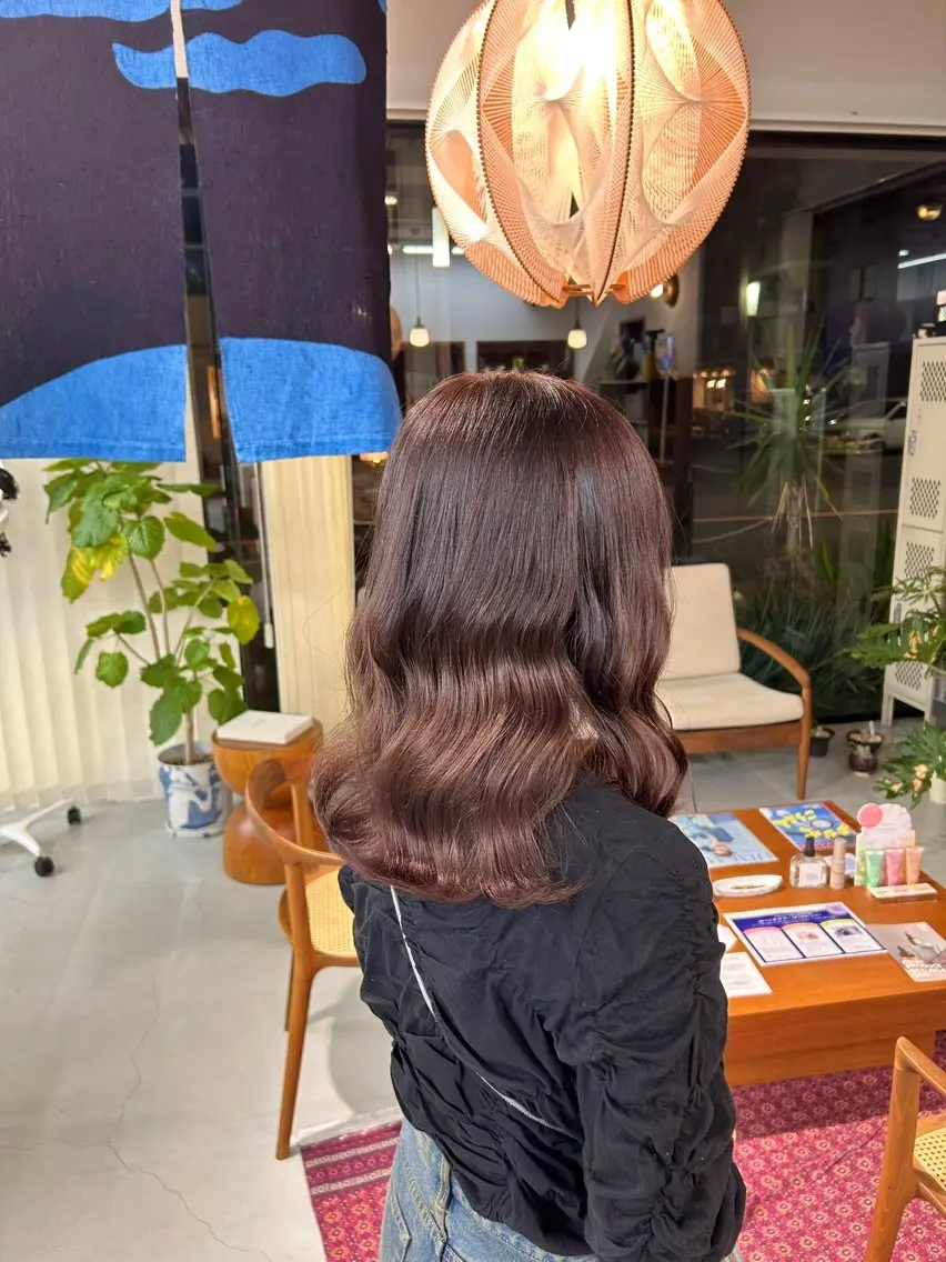 ミディアム カラー ラベンダーカラー 藤原 あかりのヘアスタイル
