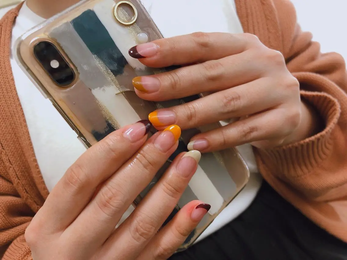 ネイル フレンチネイル mogunail &blowのネイルデザイン