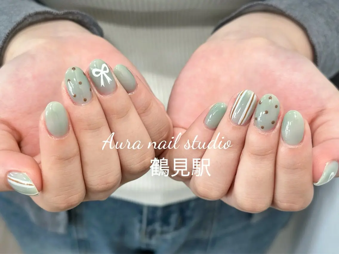 ネイル ハンドネイル Aura nail 🍐💫のネイルデザイン
