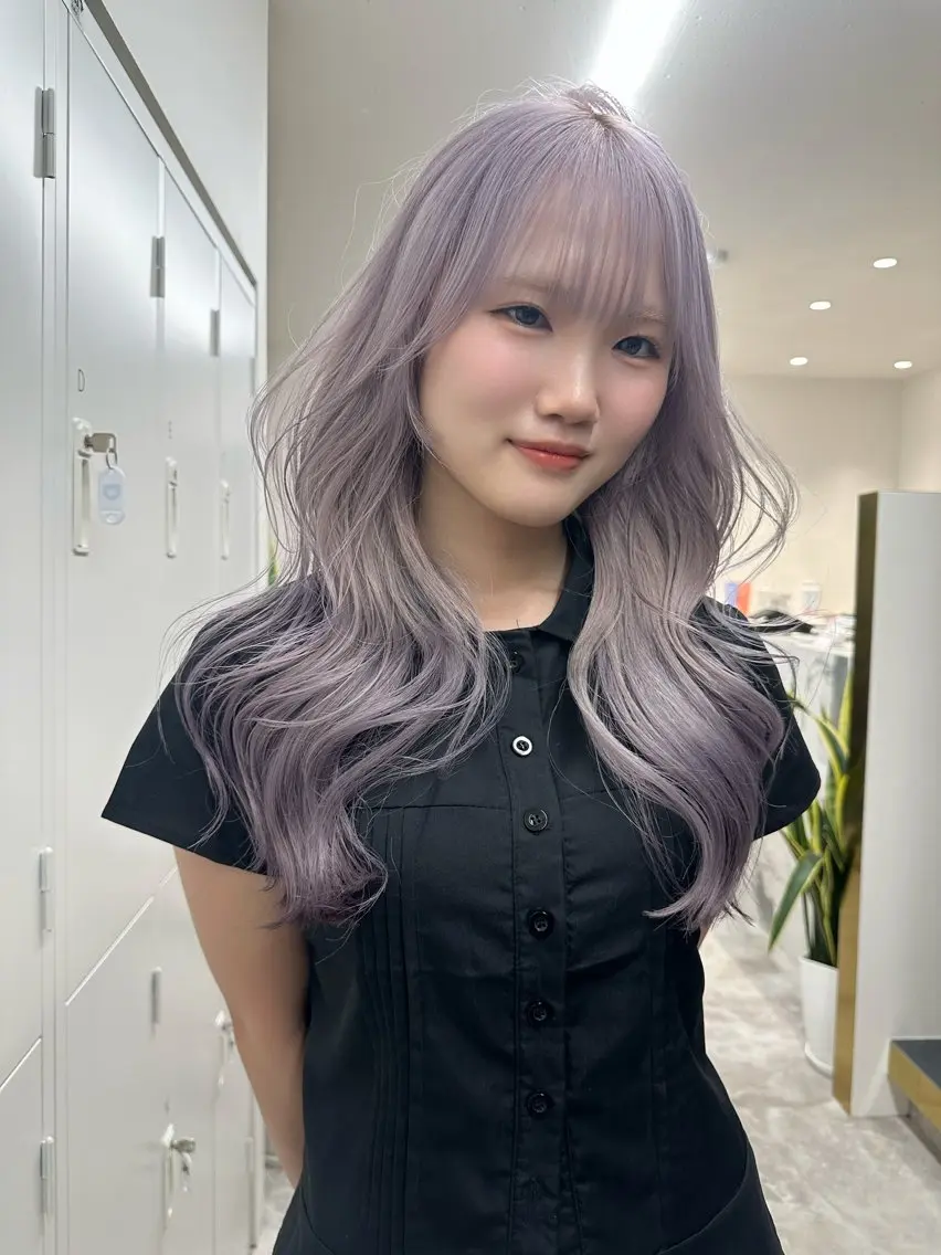 ロング ヘアカラー 中尾 遥那のヘアスタイル