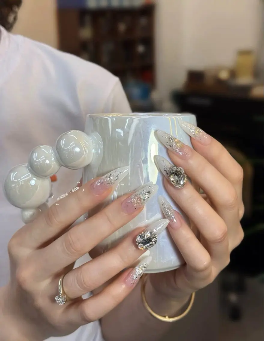 カラー RUBY NAIL SPAのネイルデザイン