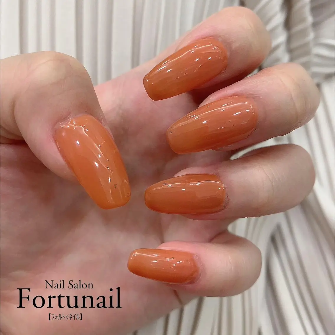 ネイル ニュアンスネイル ワンカラーネイル オレンジ ハンドネイル Nail Salon Fortunailのネイルデザイン
