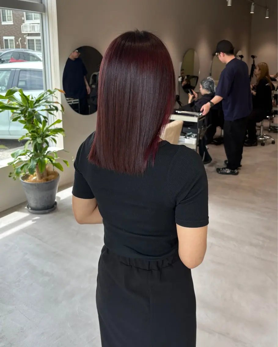 ミディアム ヘアカラー 井山 葵のヘアスタイル