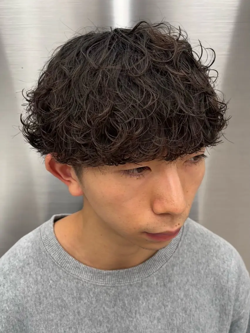 パーマ メンズ メンズパーマ 波巻きパーマ スパイラルパーマ カット パーマ 🍐シャドウパーマ メンズ特化/守岡🍐のヘアスタイル