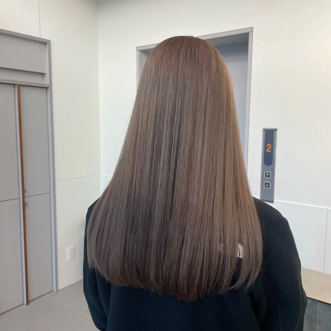 ロング カラー ベージュカラー ブリーチ 透明感カラー ダブルカラー グレージュ ヘアカラー トリートメント 髪質改善カラー/ボブ 🌻Mutsumiのヘアスタイル